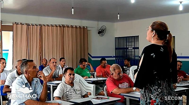 A Prefeitura Municipal de Riachão em Parceria com o SENAI Ofereceu um Curso Preparatório para Motoristas.