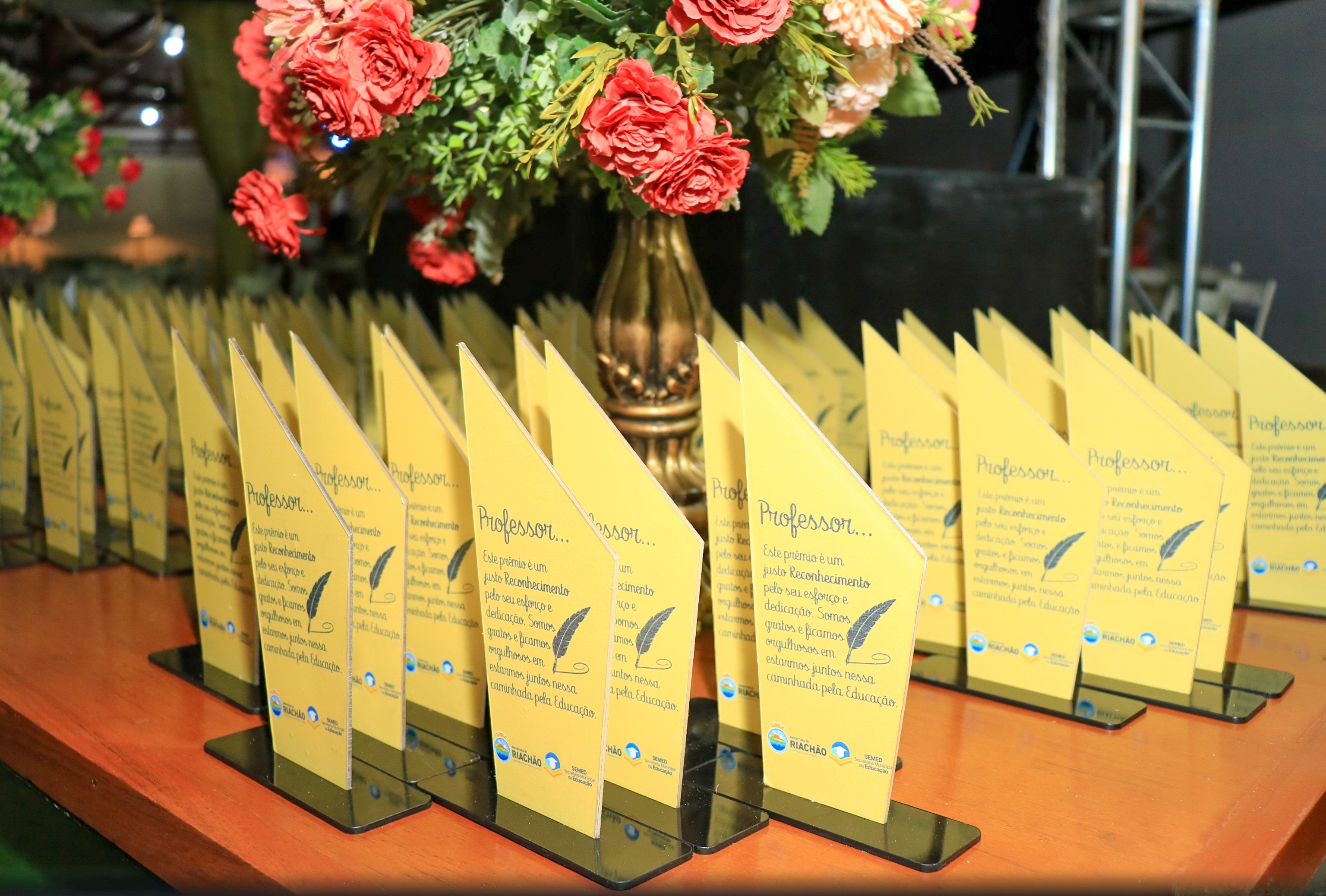 Noite de Homenagem aos Professores de Riachão