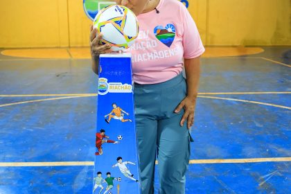 A GRANDE ABERTURA DO CAMPEONATO MUNICIPAL DE FUTSAL MOVIMENTA A CIDADE