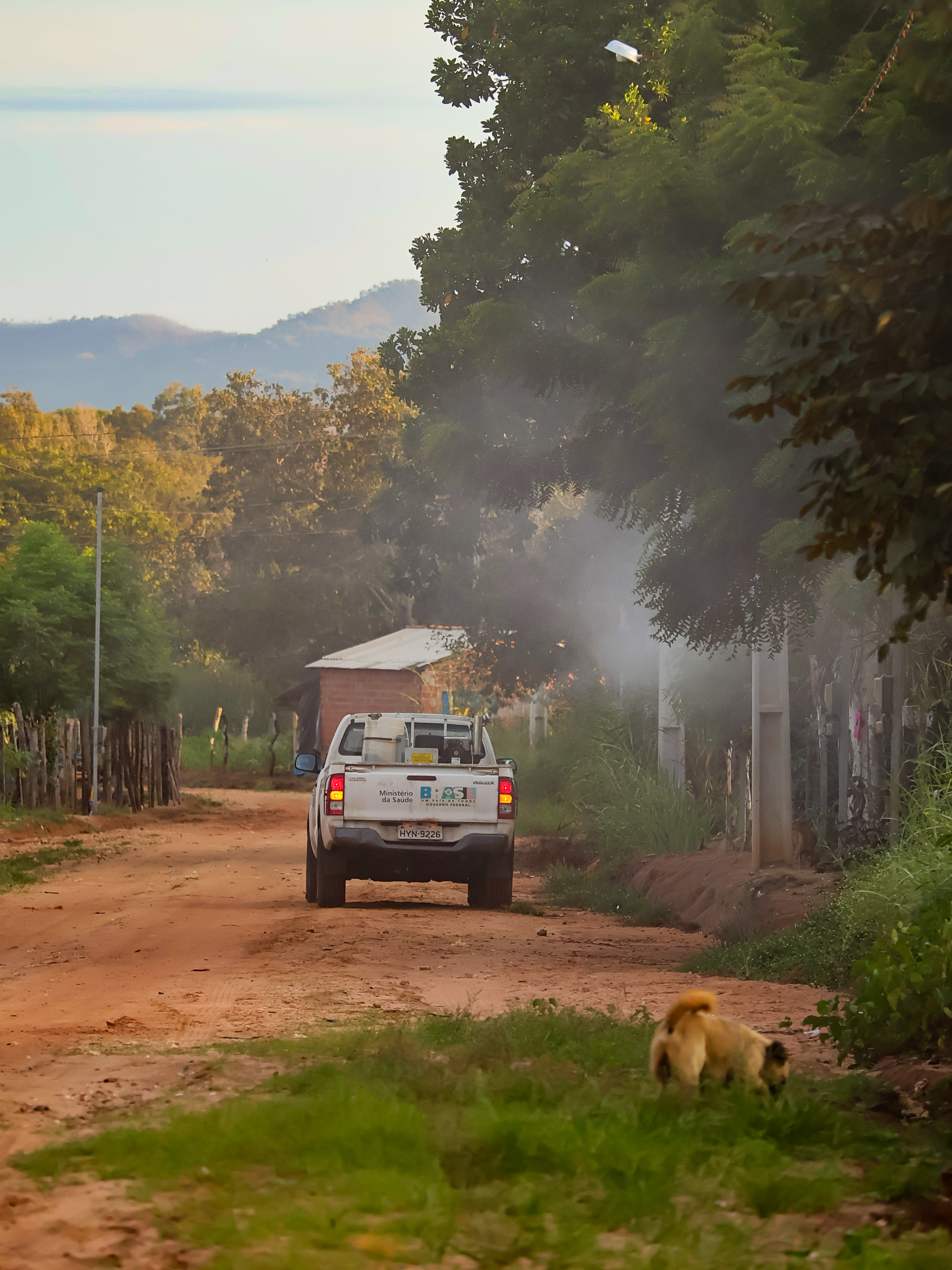 Carro fumacê inicia ações de combate à dengue em Riachão nesta terça-feira